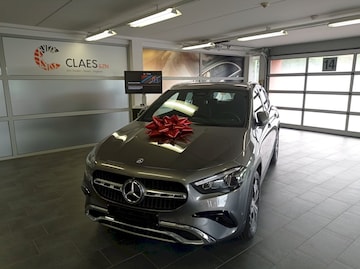 Mercedes-Benz GLA (2024)