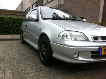 Suzuki Swift 1.3 Summum (2001)