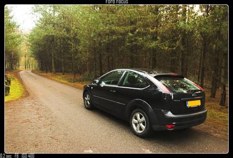 Ford Focus 1.6 16V Futura (2005)