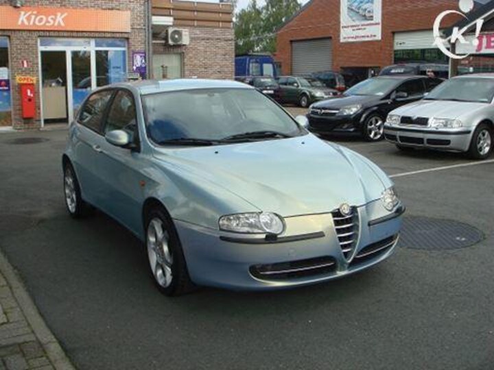Alfa Romeo 147 1.9 JTD 115pk Distinctive