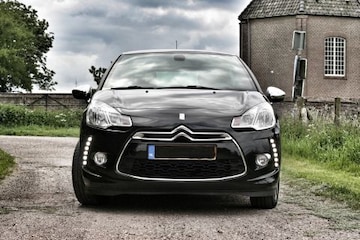 Citroën DS3 e-HDi 90 So Chic (2011)