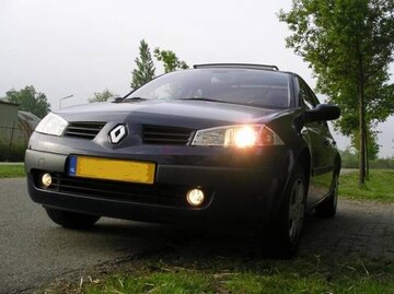 Renault Mégane 1.6 16V Expression Luxe (2004)