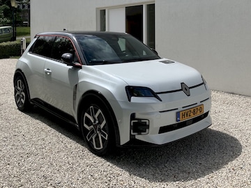 Renault 5 E-TECH comfort range iconic cinq (2025)