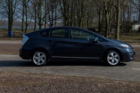 Toyota Prius 1.8 HSD Executive Business (2013)