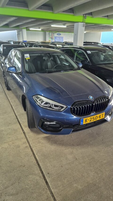 BMW 118i Corporate Executive