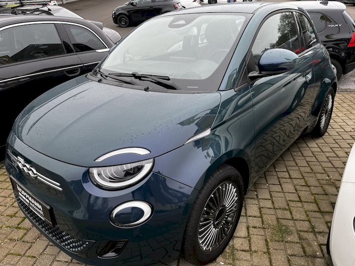 Fiat 500e 42kWh La Prima (2022)