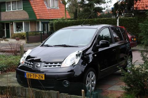 Nissan Note 1.6 first NOTE (2006)