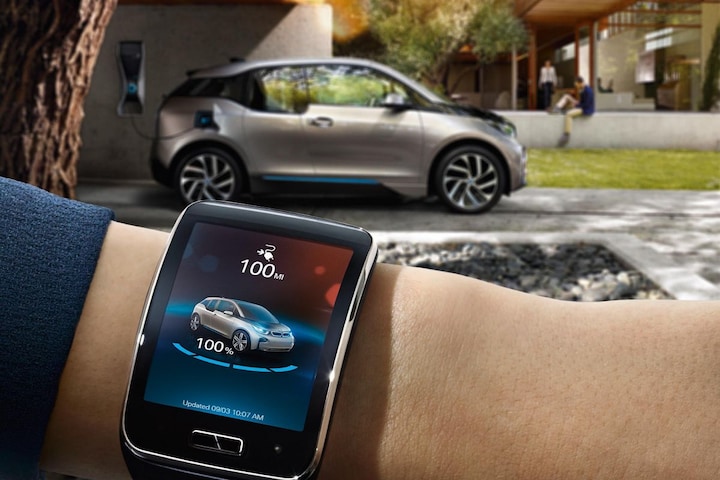 On Topic Smartwatch in de auto Niet zo slim AutoWeek