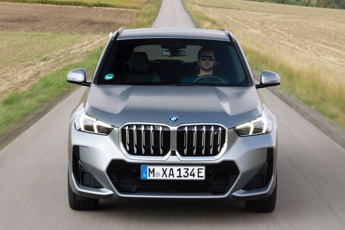 BMW iX1 xDrive30 prijs en specificaties - AutoWeek