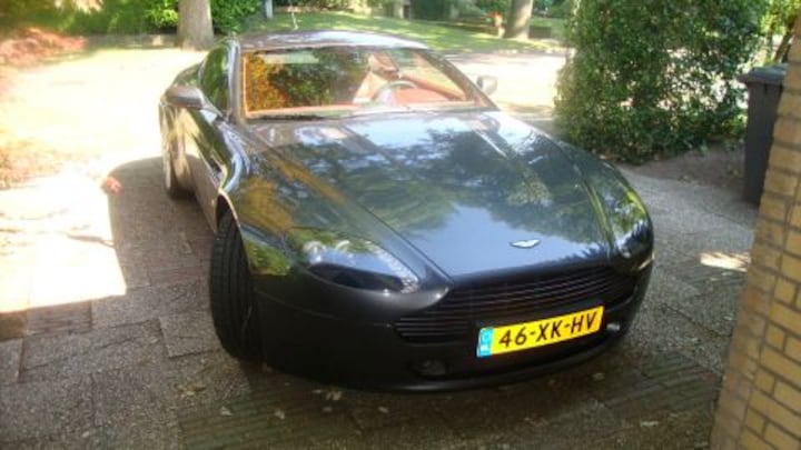 Aston Martin Vantage