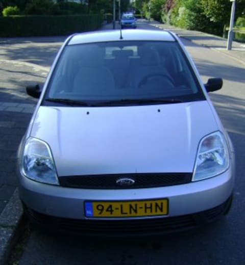 Ford Fiesta 1.25 16V Centennial (2003)