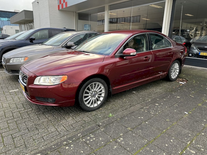Volvo S80 V8 AWD Summum (2006)