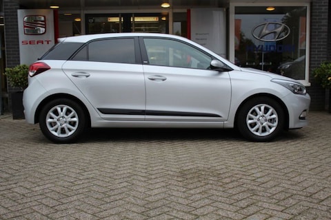 Hyundai i20 1.0 T-GDI 100 Go! (2016)