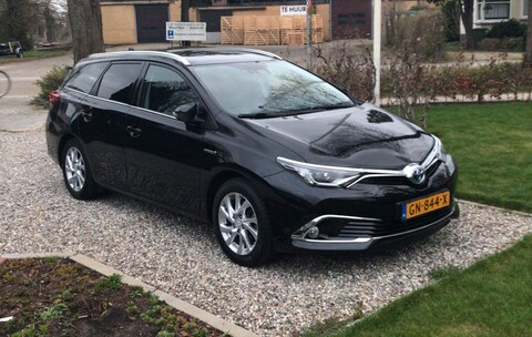 Toyota Auris Touring Sports 1.8 Hybrid Lease Pro (2015)