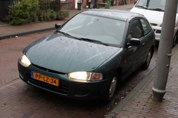 Mitsubishi Colt 1.6 GLXi (1996)