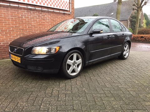 Volvo S40 2.4i Momentum (2005)