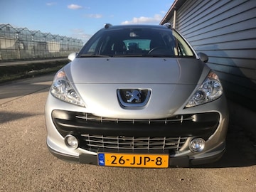 Peugeot 207 SW Outdoor 1.6 VTi (2009)