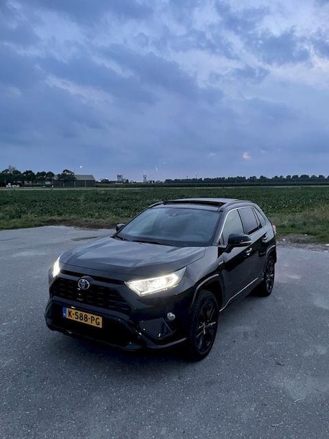 Toyota RAV4 2.5 Hybrid AWD Black Edition