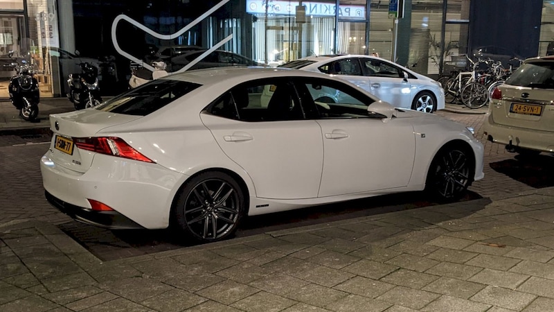 Lexus IS 300h F Sport Line (2013)