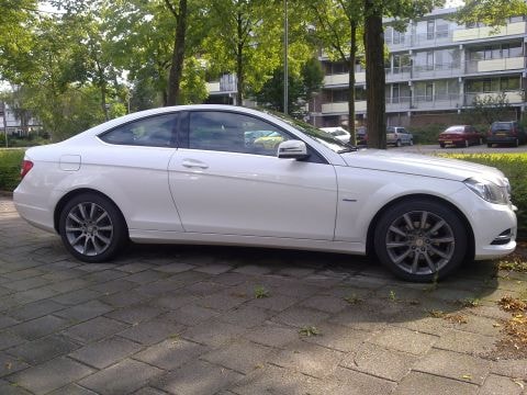 Mercedes-Benz C 180 BlueEFFICIENCY Coupé (2011)