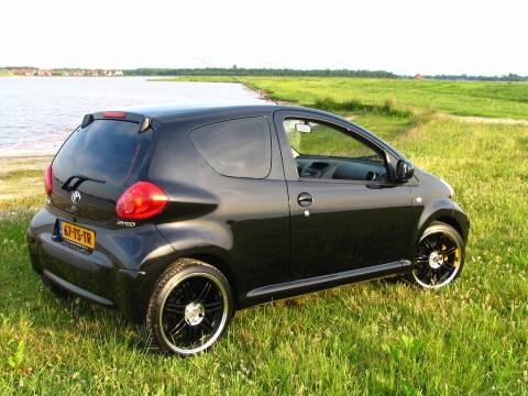 Toyota Aygo 1.0 12v VVT-i + (2007)