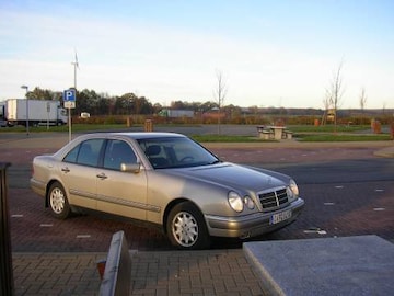 Mercedes-Benz E 290 Turbo Diesel Elegance (1997)