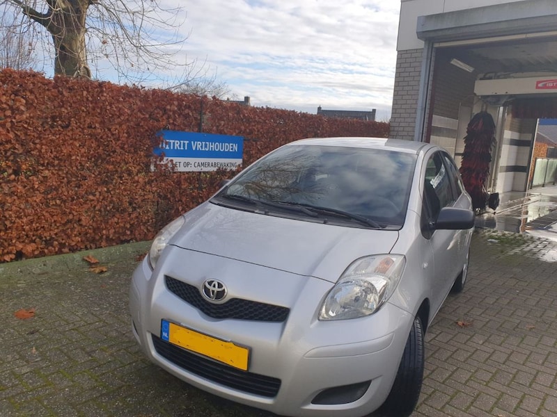 Toyota Yaris 1.0 12v VVT-i Access (2009)