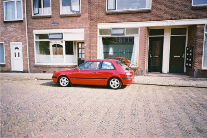 Mazda 323 1.3i LX (1993)