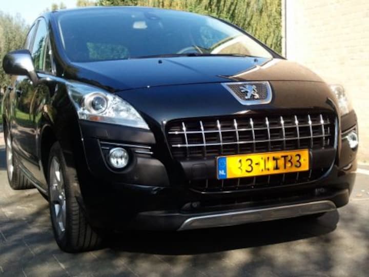 Peugeot 3008 GT 1.6 THP (2010)