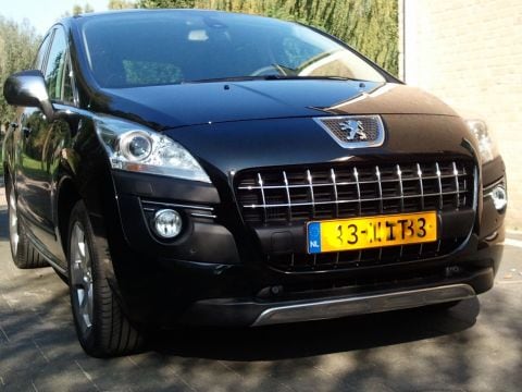 Peugeot 3008 GT 1.6 THP (2010)