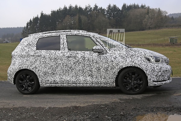 Honda Jazz spyshots