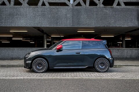Mini Cooper SE John Cooper Works