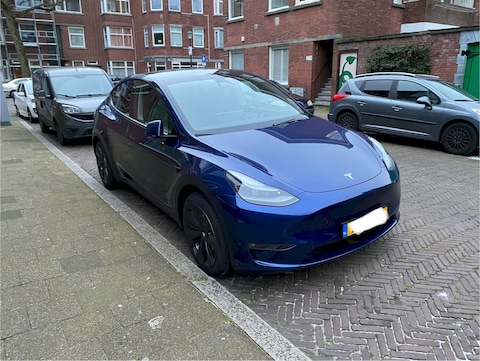 Tesla Model Y Long Range AWD