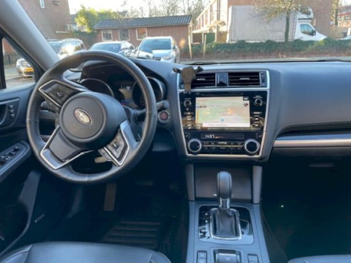 Subaru Outback 2.5i Premium (2019)