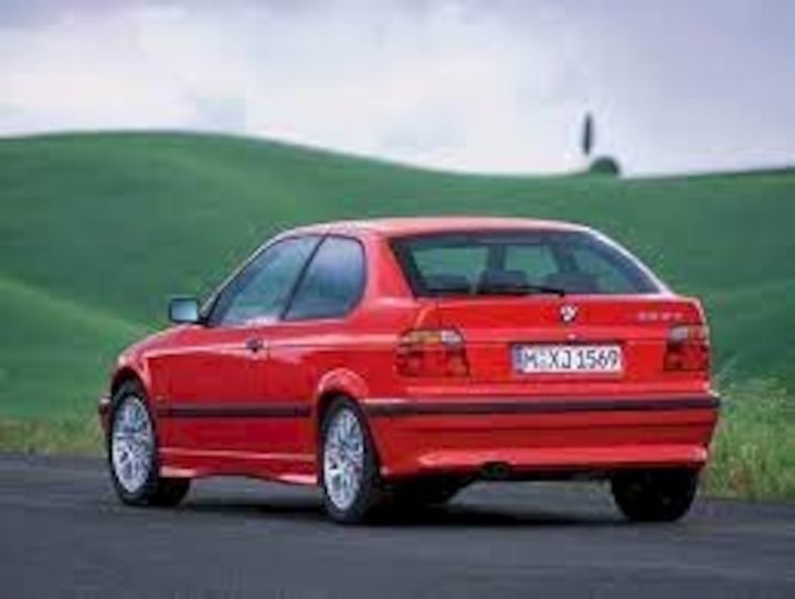 BMW 318ti Compact Executive