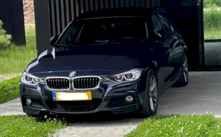 BMW 328i Touring High Executive (2012)