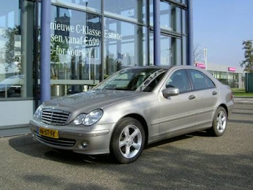 Mercedes-Benz C 200 CDI Classic (2006)
