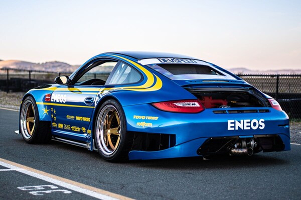Eneos SEMA Show Porsche 911 GT3 STI