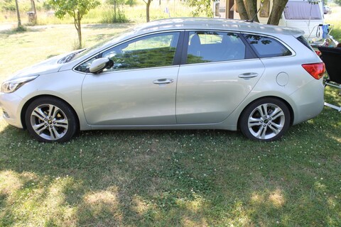 Kia Ceed 1.6 GDI Business Pack (2013)