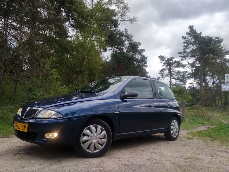 Lancia Ypsilon 1.2 LS (2001)