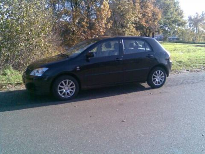 Toyota Corolla 2.0 D4-D 116 Linea Sol (2003)
