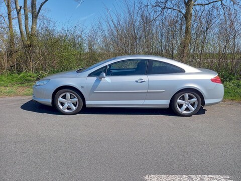 Peugeot 407 Coupé Référence 2.2-16V