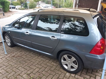 Peugeot 307 SW 2.0-16V Pack (2005)