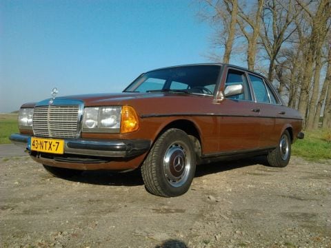 Mercedes-Benz 300 D (1984)