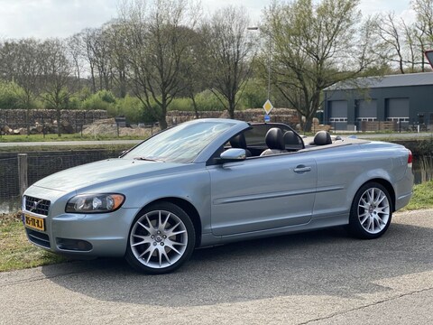 Volvo C70 2.4i Summum