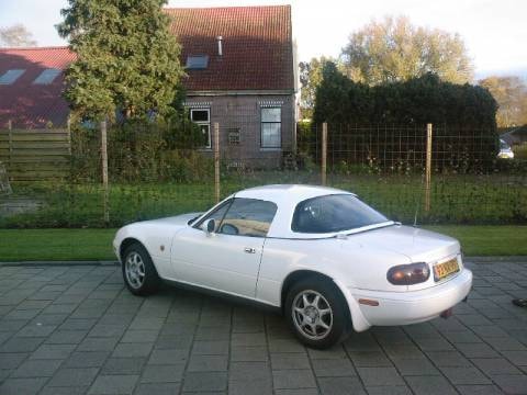 Mazda MX-5 1.8i (1995)