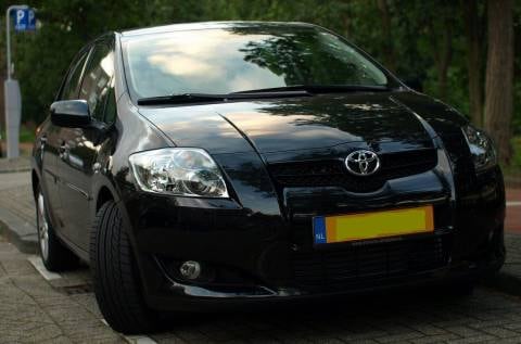 Toyota Auris 2.2 D-4D D-CAT Luna (2007)