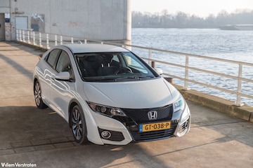 Honda Civic 1.4 Elegance Business Edition (2015)