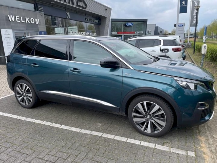 Peugeot 5008 Blue Lease GT-line 1.6 BlueHDI (2018)