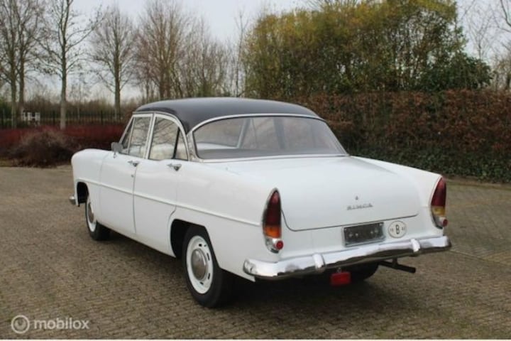 Simca Ariane Super Luxe